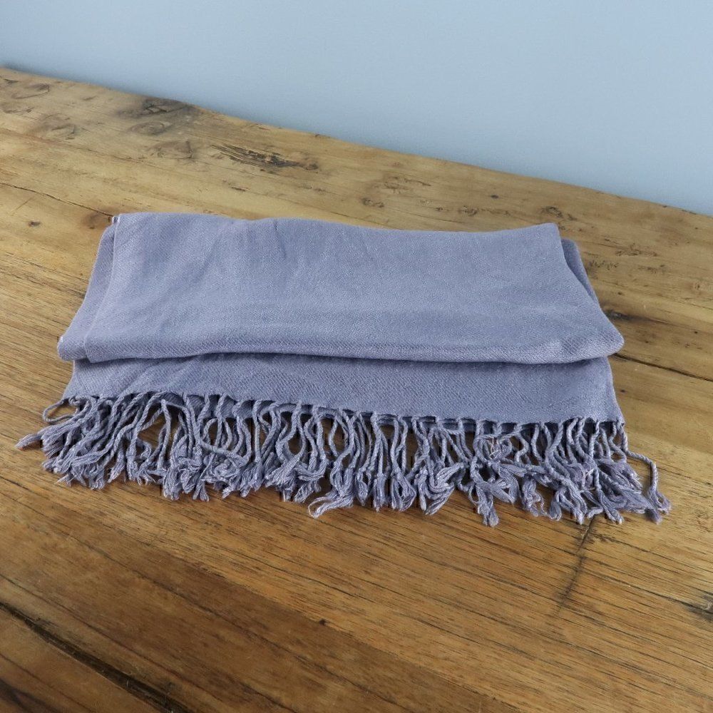 VINTAGE PURPLE WRAP SCARF WITH FRINGE